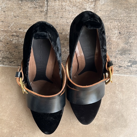 MARNI Vintage Platform Booties Pumps - Velvet with Leather Buckle size 40 - Picture 3 of 12